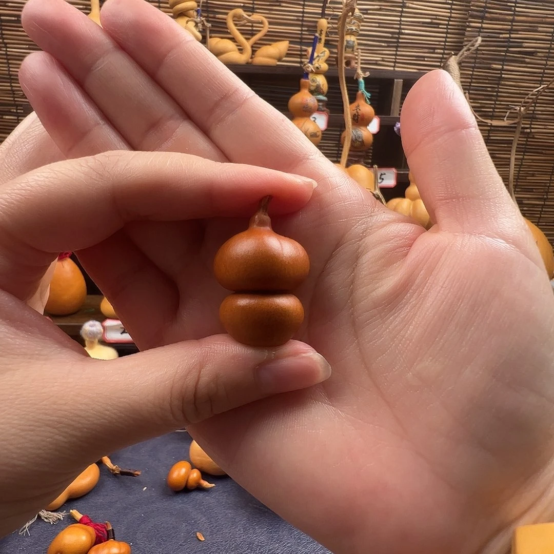 艺***霏哈哈哈哈哈哈哈哈哈哈