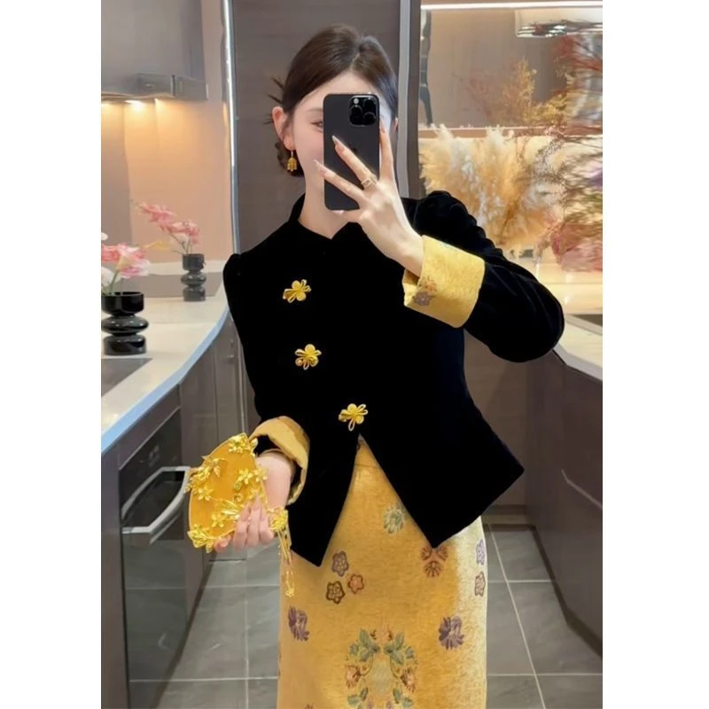 高品质新中式风气质套装秋冬新款复古显丝绒上衣半身裙两件套