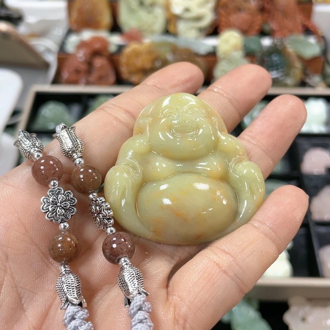 蛇纹石玉颈饰合金