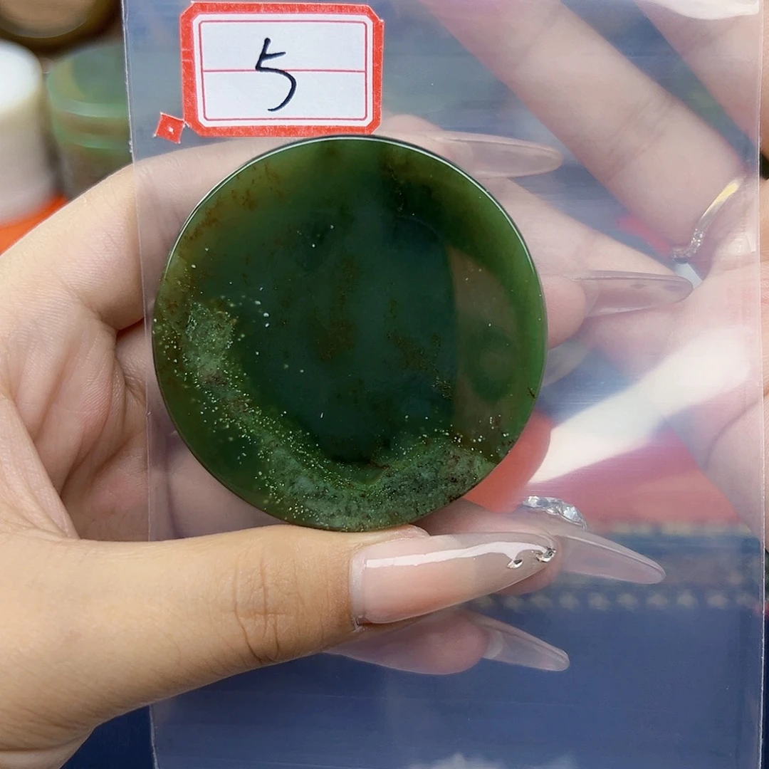 和田玉未镶嵌珠宝半成品