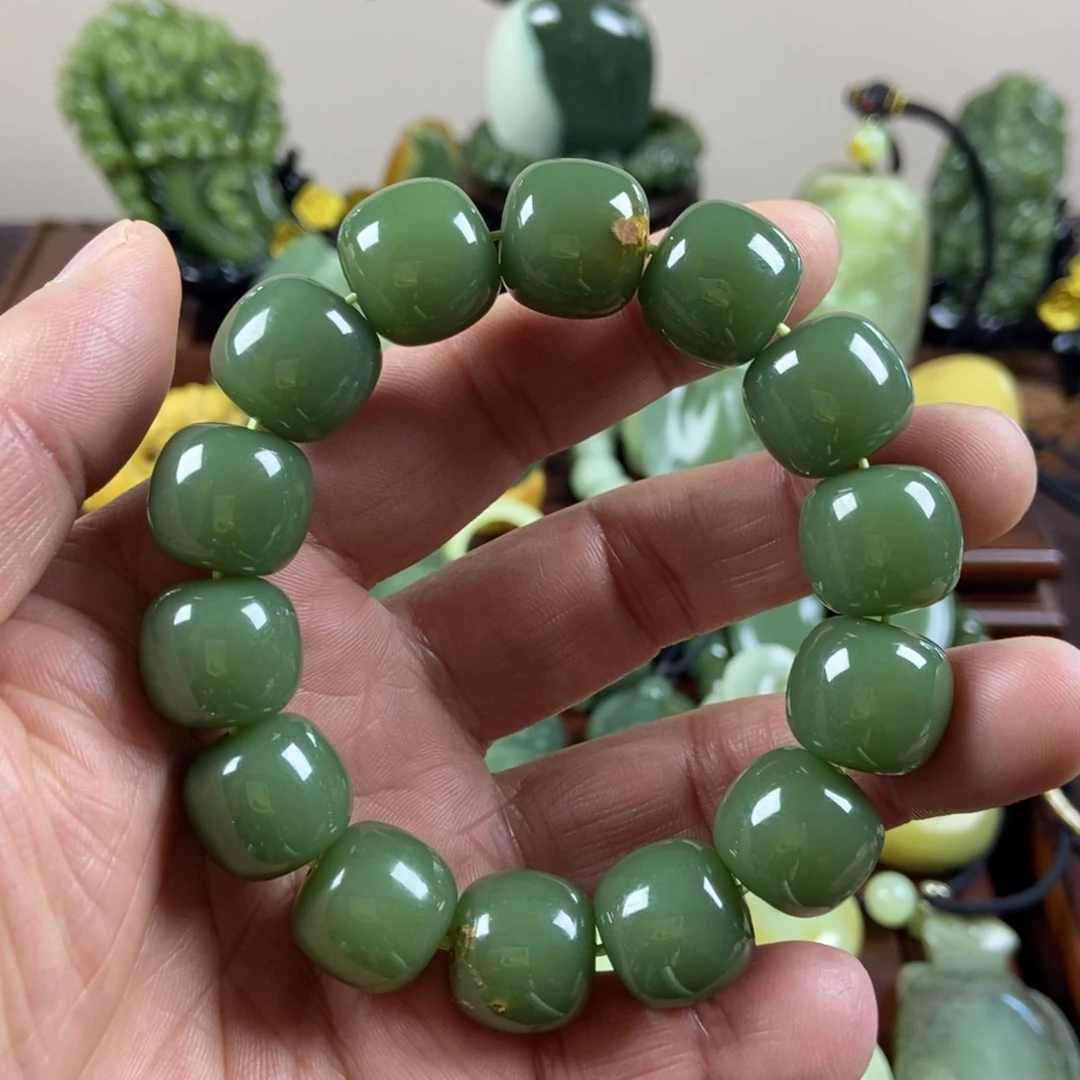 岫岩河磨玉（透闪石质玉）未镶嵌珠宝奇石