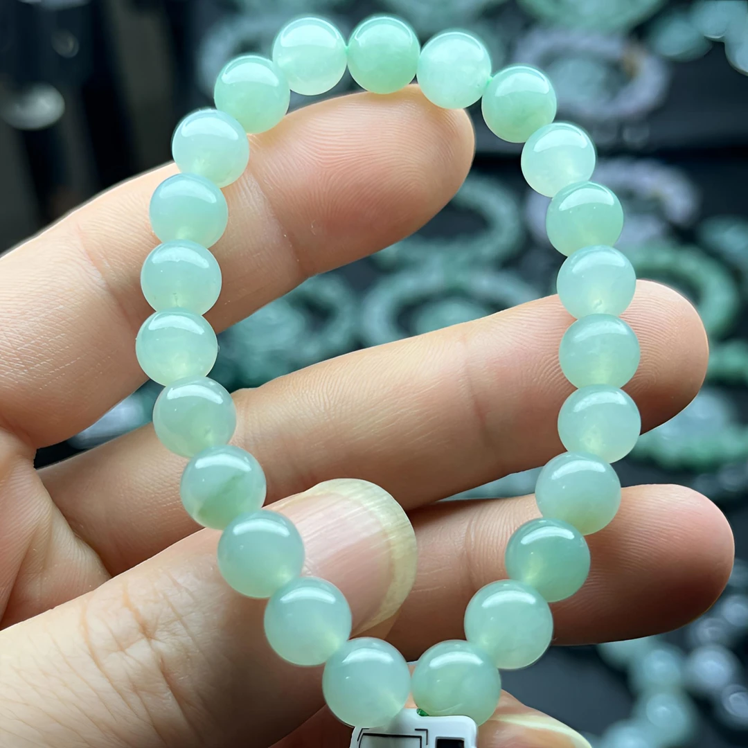 缅甸翡翠A货女款手串，冰晴绿底，卡7.8精美百搭单圈