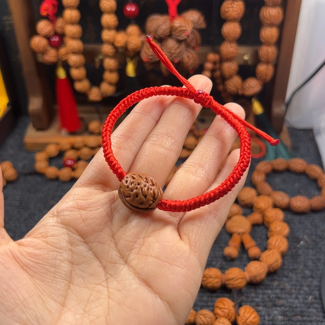 金***起吊坠桃核桃枭手链L3