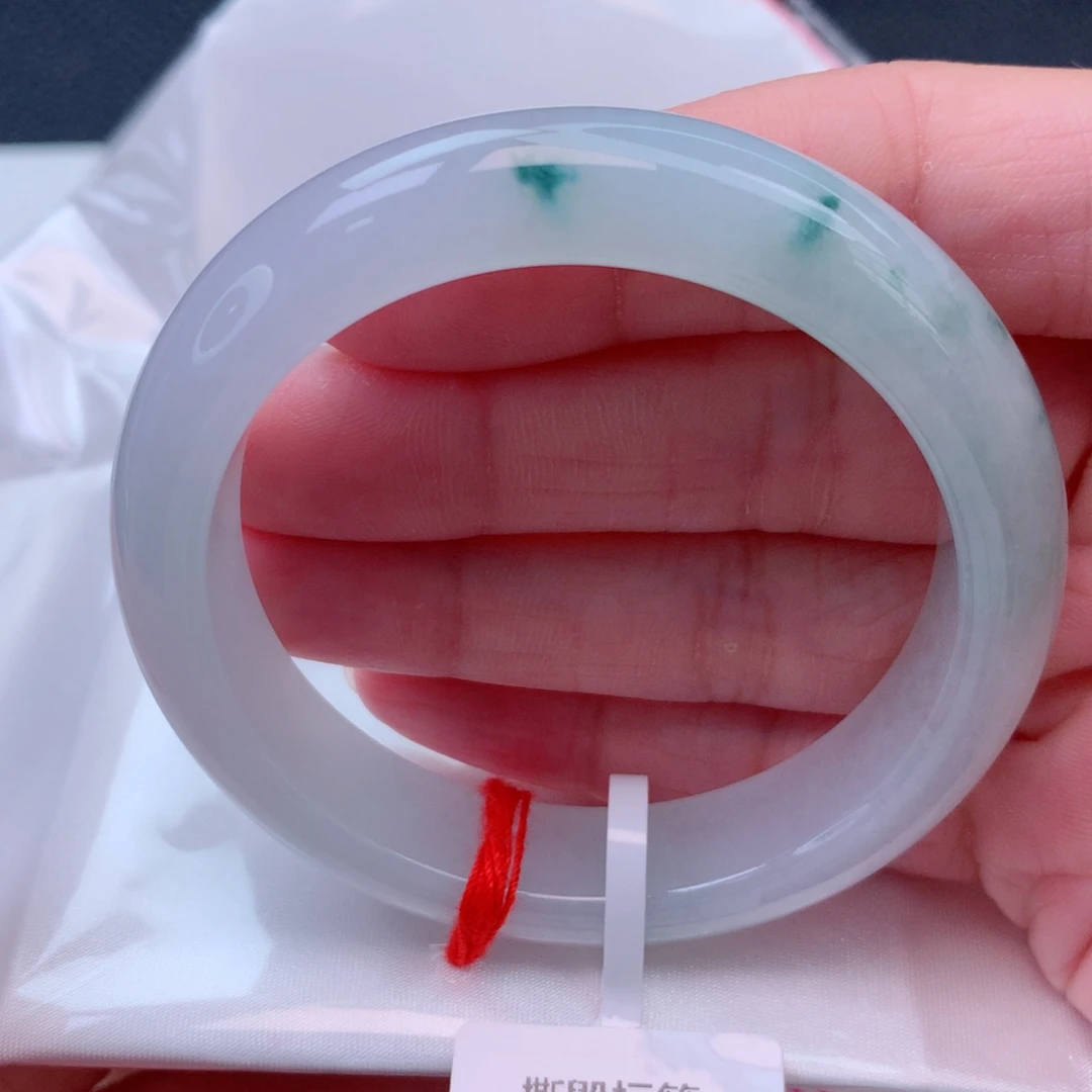 翡翠未镶嵌手镯51.3圈 细糯化起光飘蓝花冰冰润润