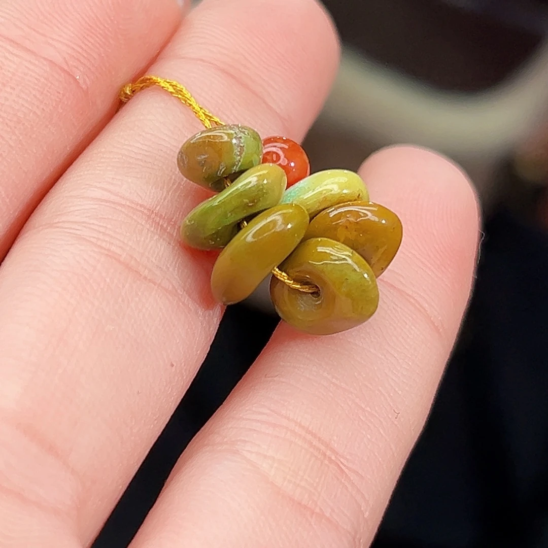 南红玛瑙未镶嵌珠宝奇石
