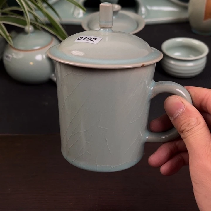 杯0192 青鸾汝瓷汝州发货大瑕