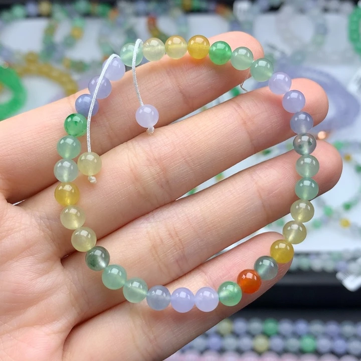 翡翠手镯未镶嵌翡翠