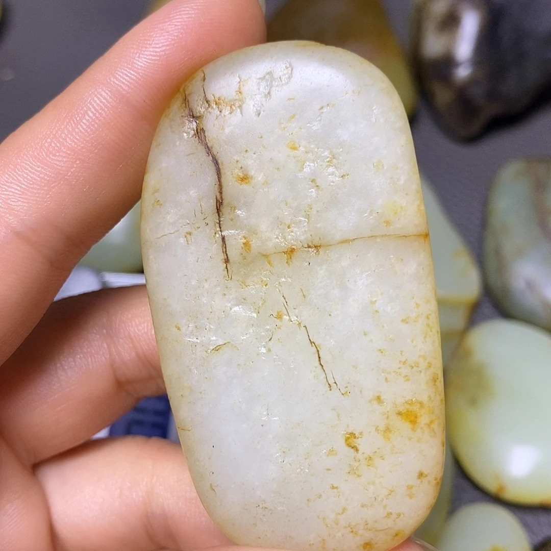 未镶嵌和田玉（糖玉）挂件
