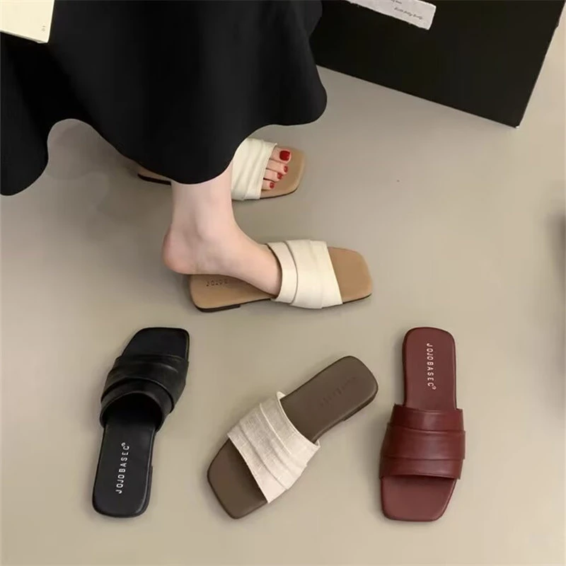 平底防滑凉拖女2025夏季新款复古小众仙女风法式沙滩度假一字拖鞋