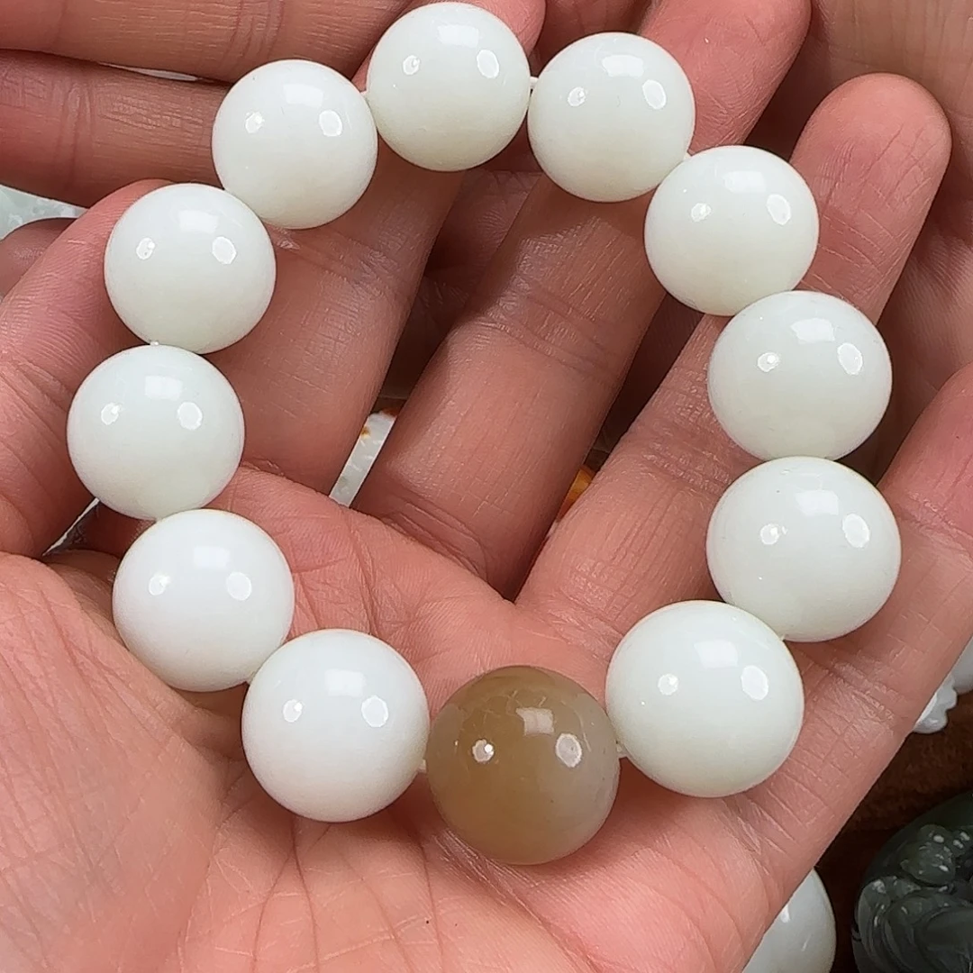 抖***强和田玉未镶嵌颈饰