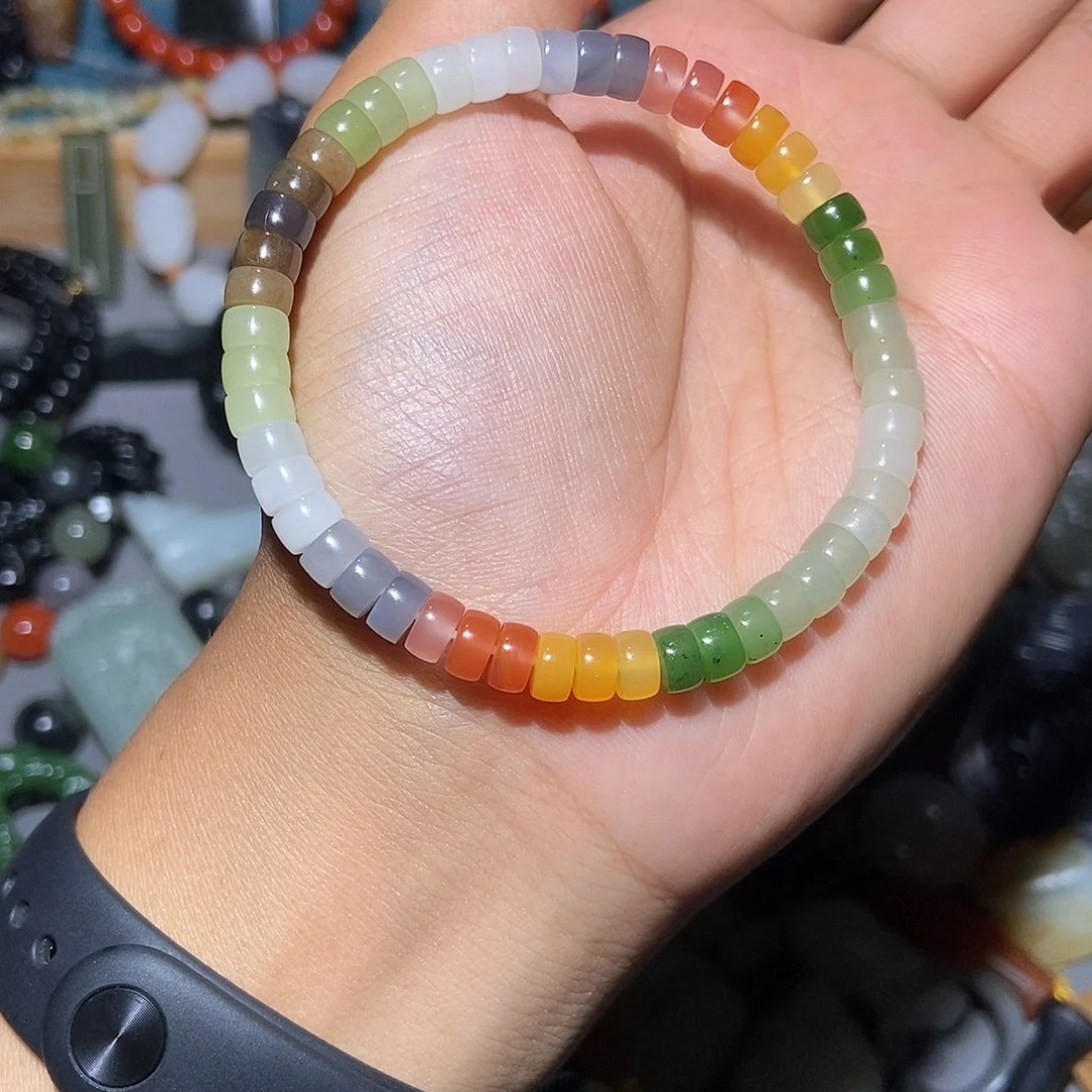 刘***+和田玉未镶嵌颈饰