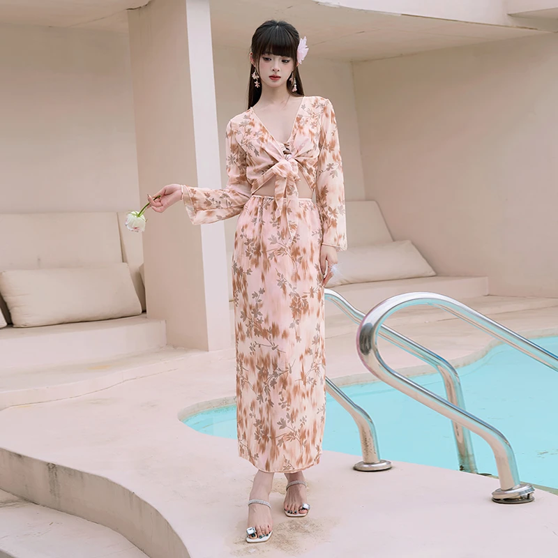 【初梦】比基尼四件套度假泳衣女法式遮肉胖妹妹海滩泳装Z9014