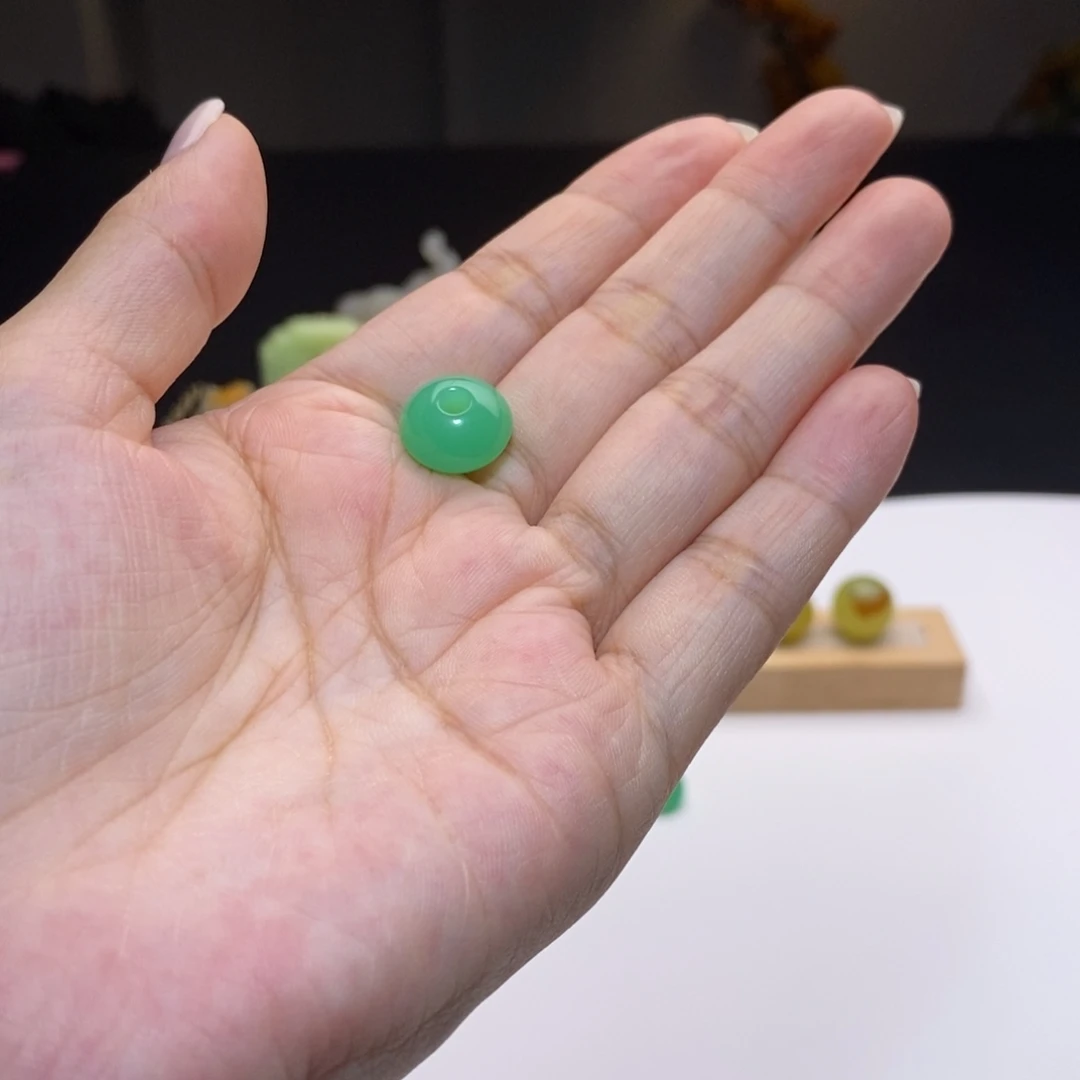 吊坠(不含链)未镶嵌石英质玉（缅黄）扣子尾款