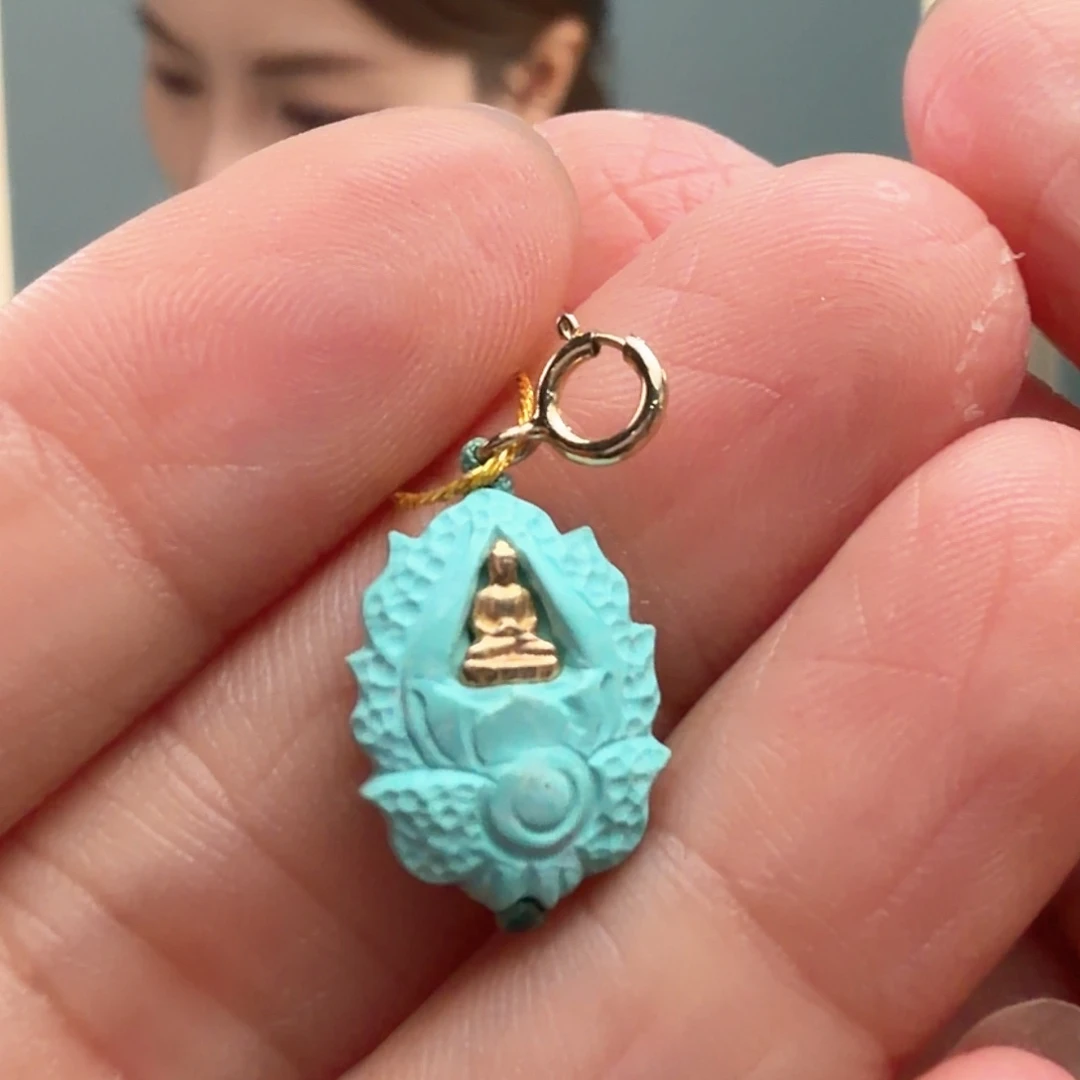 绿松石未镶嵌颈饰