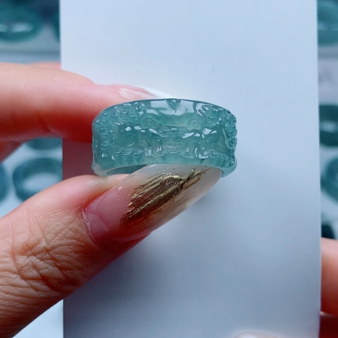 翡翠未镶嵌戒指翡翠