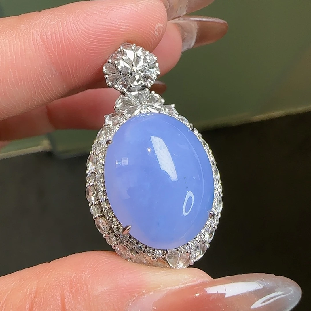 翡翠18K金镶嵌颈饰天然翡翠