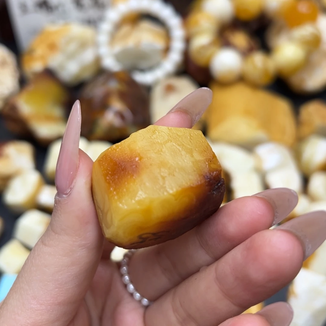 定制琥珀未镶嵌?*惜蜜蜡