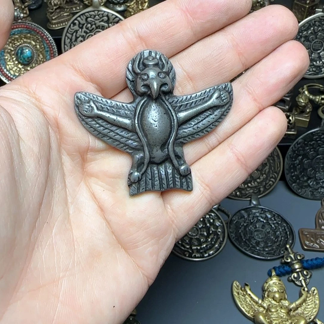 泥塑八**雷精品小元素品相完美的话