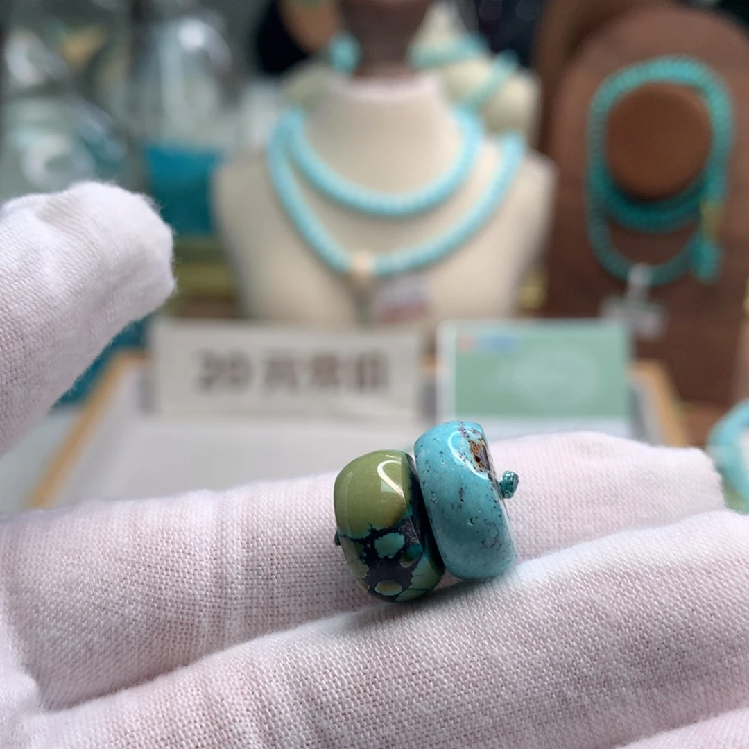 绿松石未镶嵌饰品