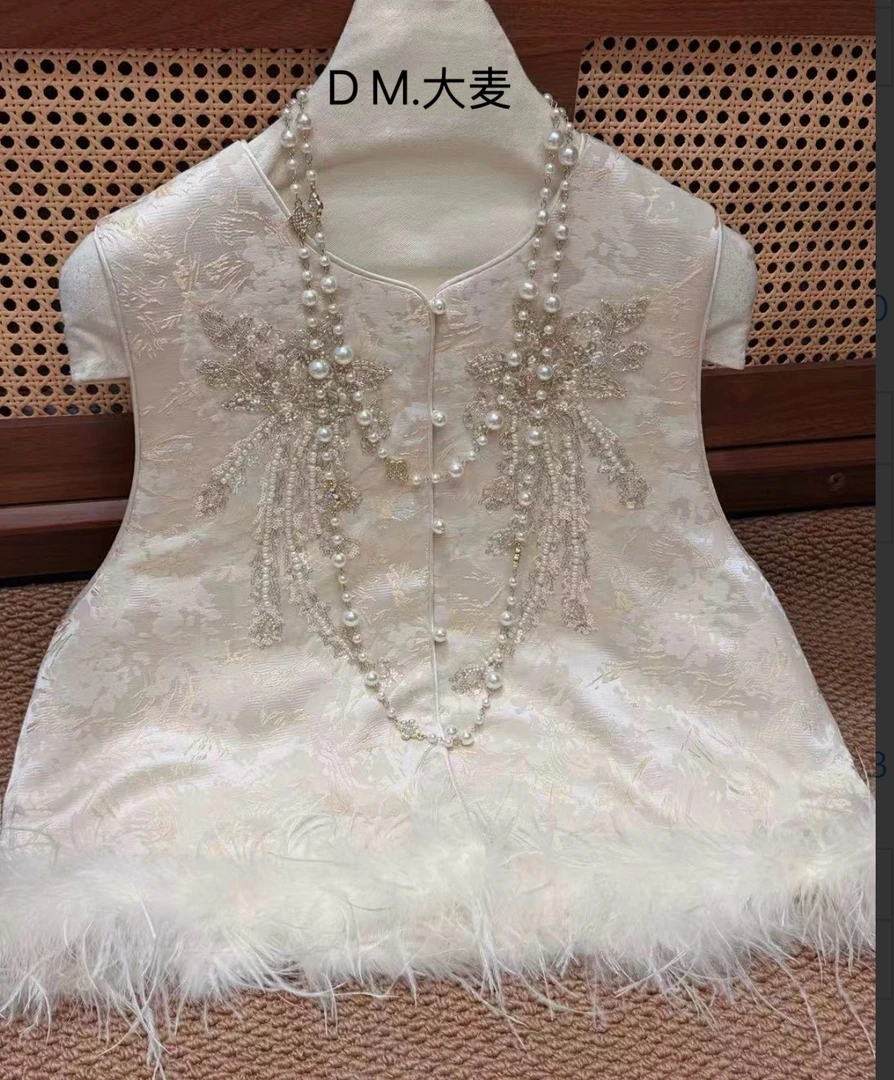 12号链接 杏色夹棉马甲