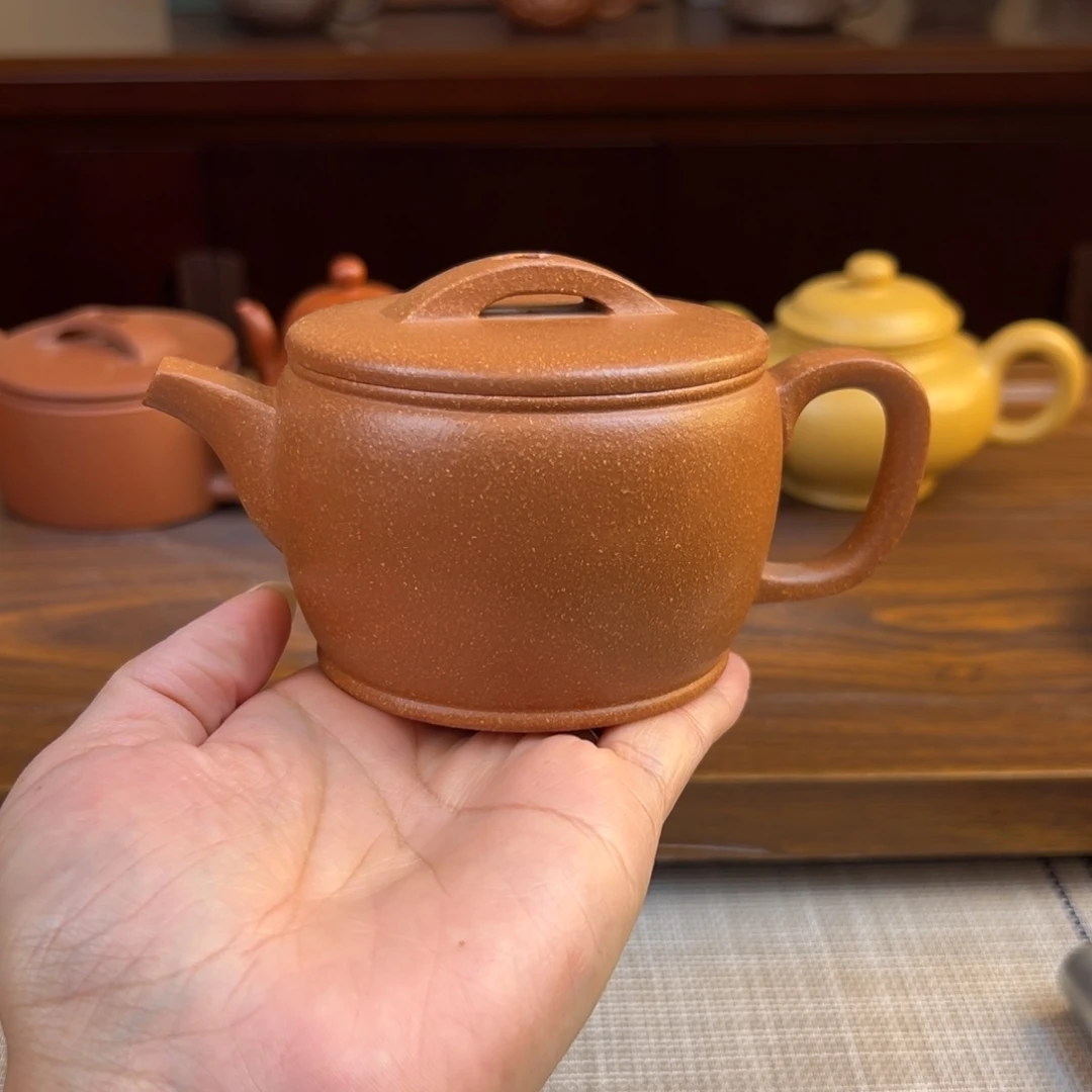 紫砂茶壶黄降坡汉瓦半手瑕品200cc