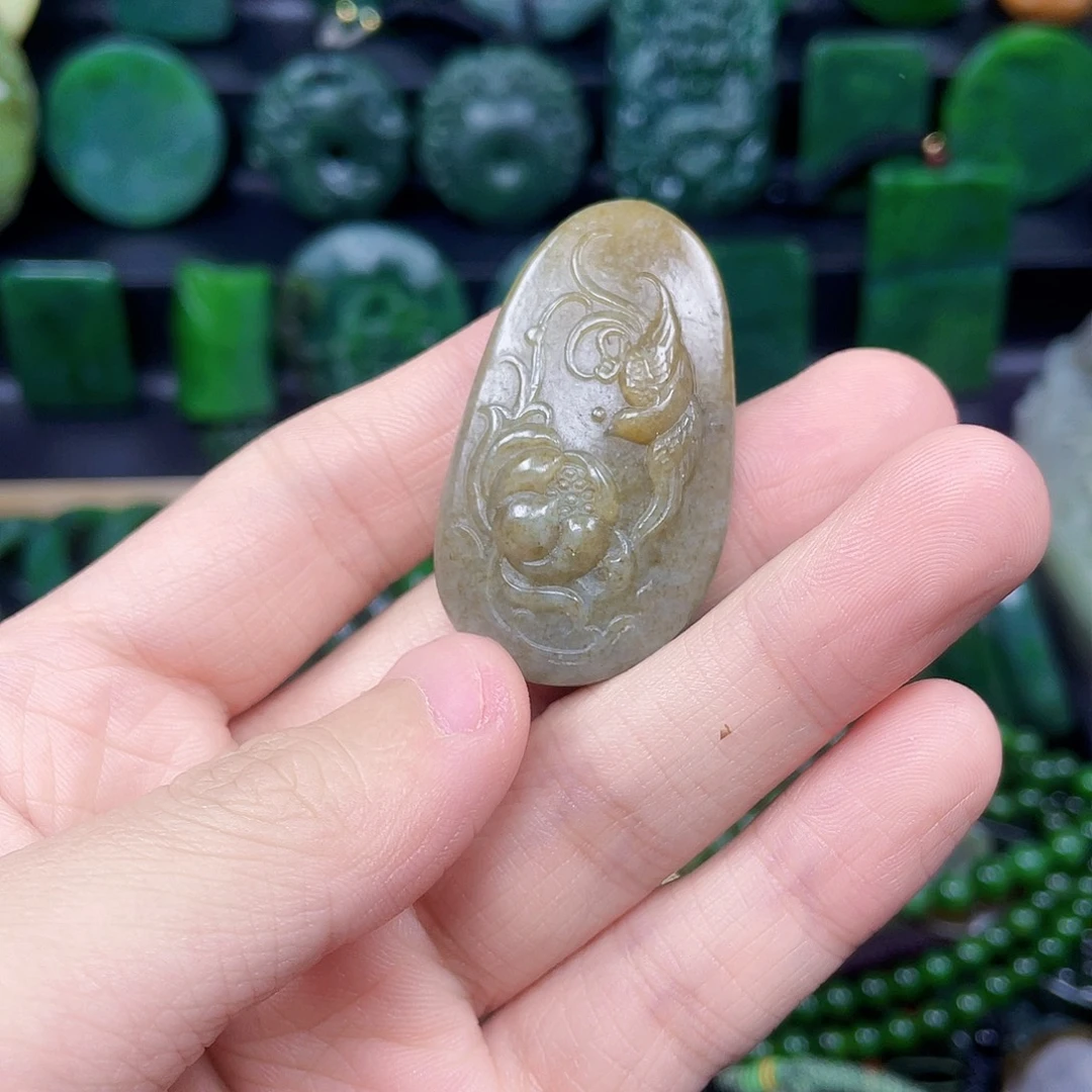 和田玉未镶嵌珠宝半成品