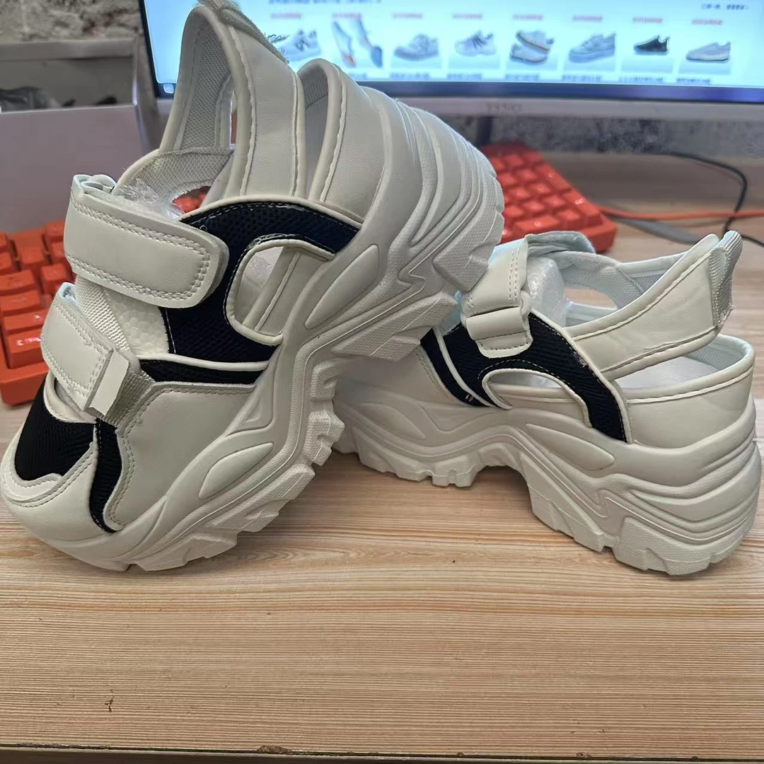 A393沙滩鞋女夏季时装凉鞋休闲学院风凉靴女款镂空运动风