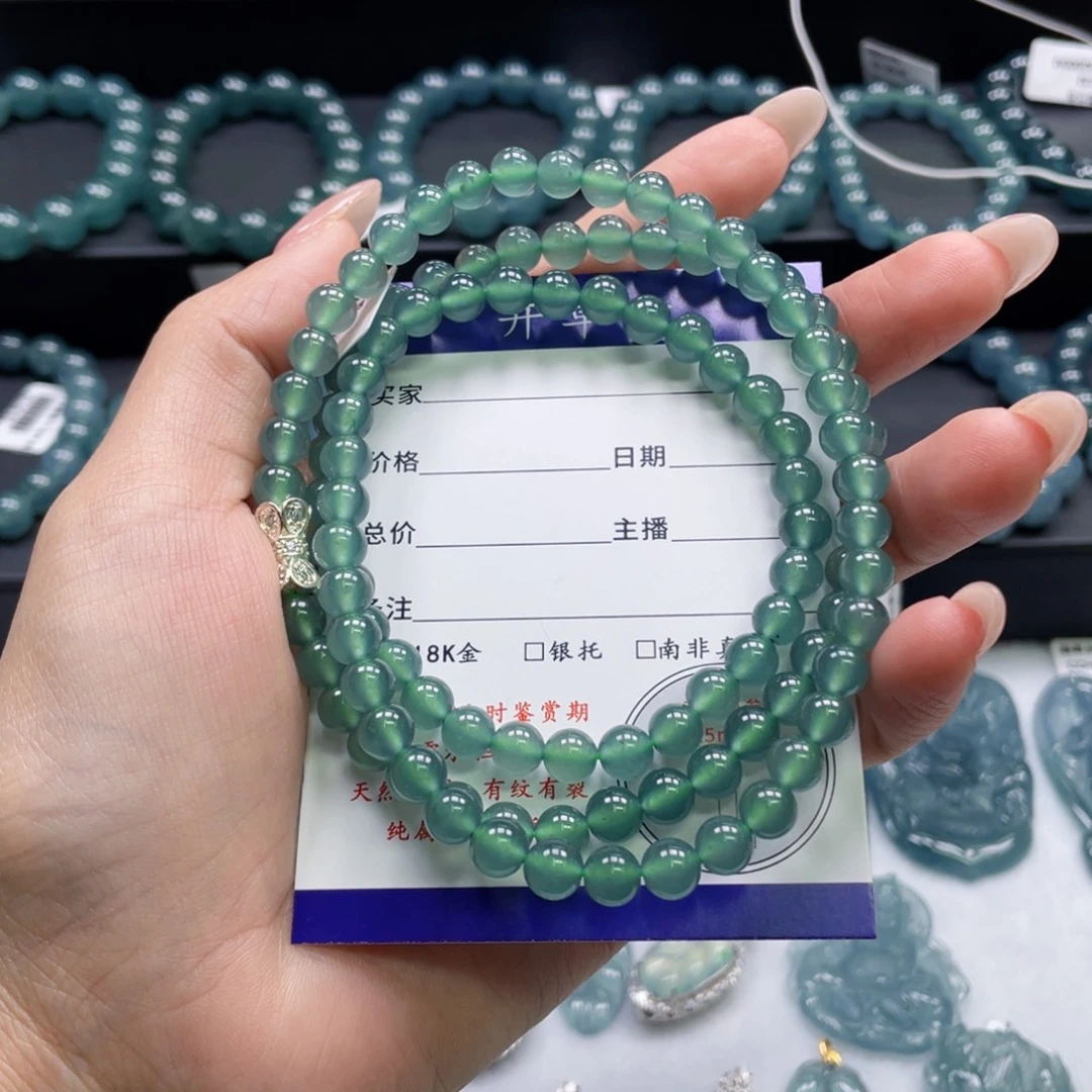 翡翠未镶嵌颈饰卡6.3