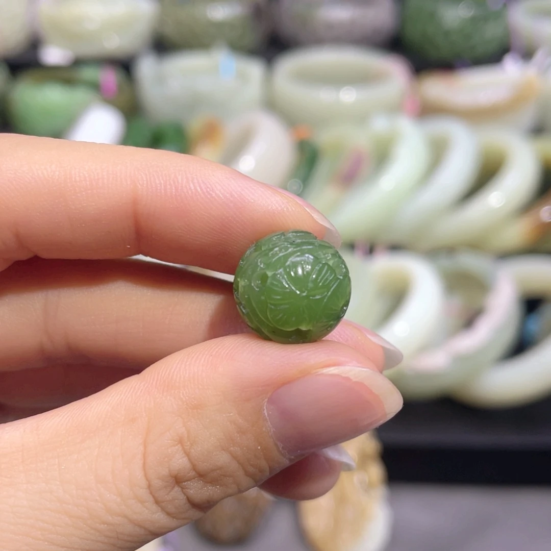 和田玉未镶嵌颈饰卡14