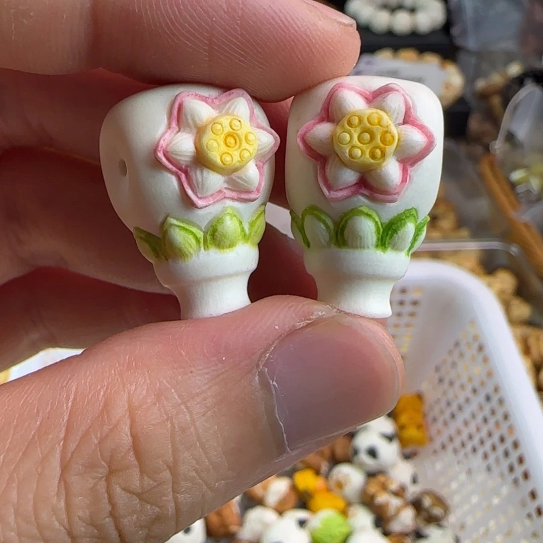 吊坠菩提根/象牙果瑕疵根小付花花三通2颗