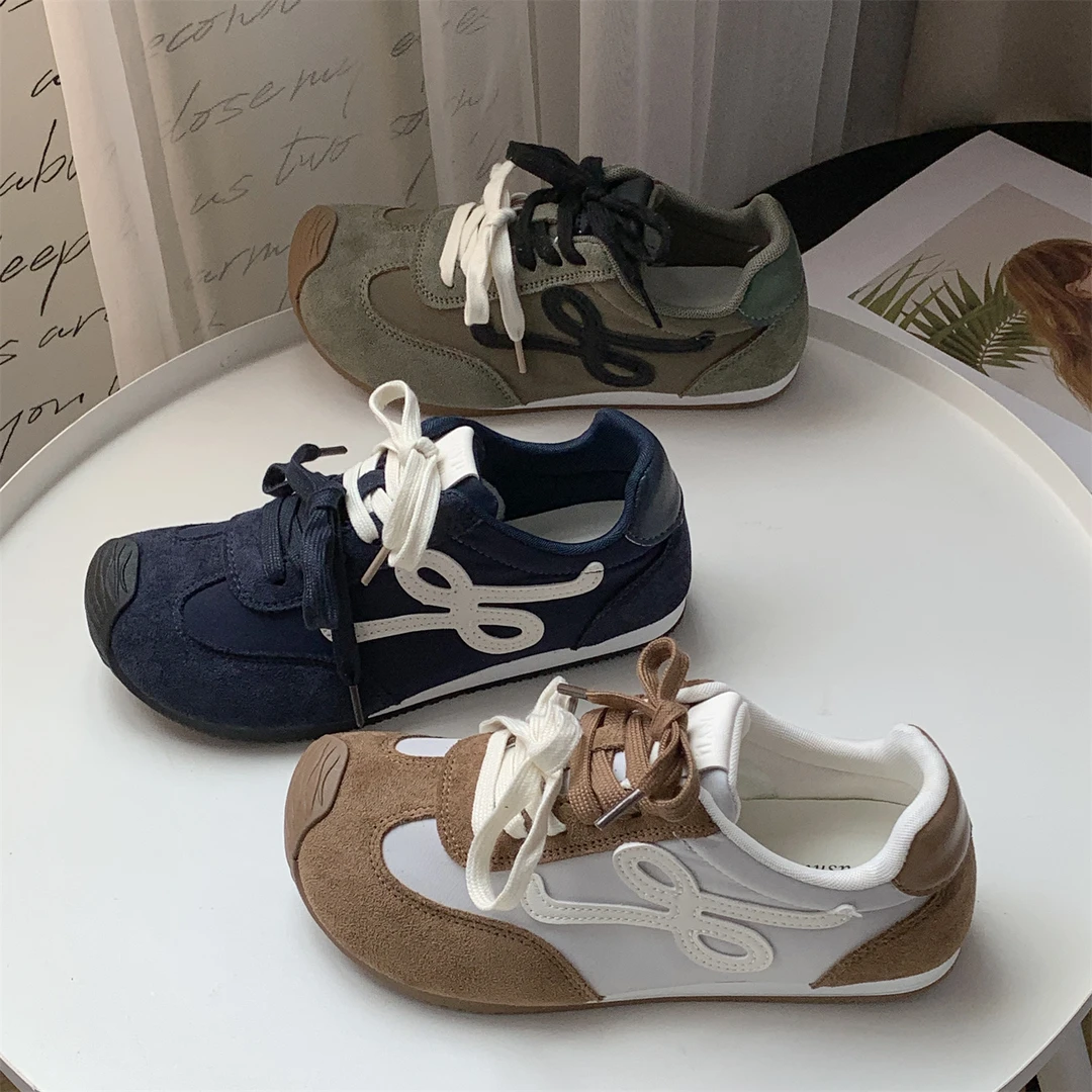 2025秋季新款软皮阿甘鞋系带德训鞋女百搭拼色软底休闲运动板鞋