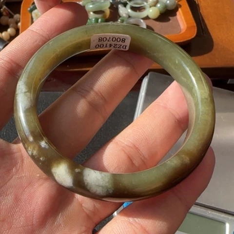 和田玉手镯未镶嵌55.7