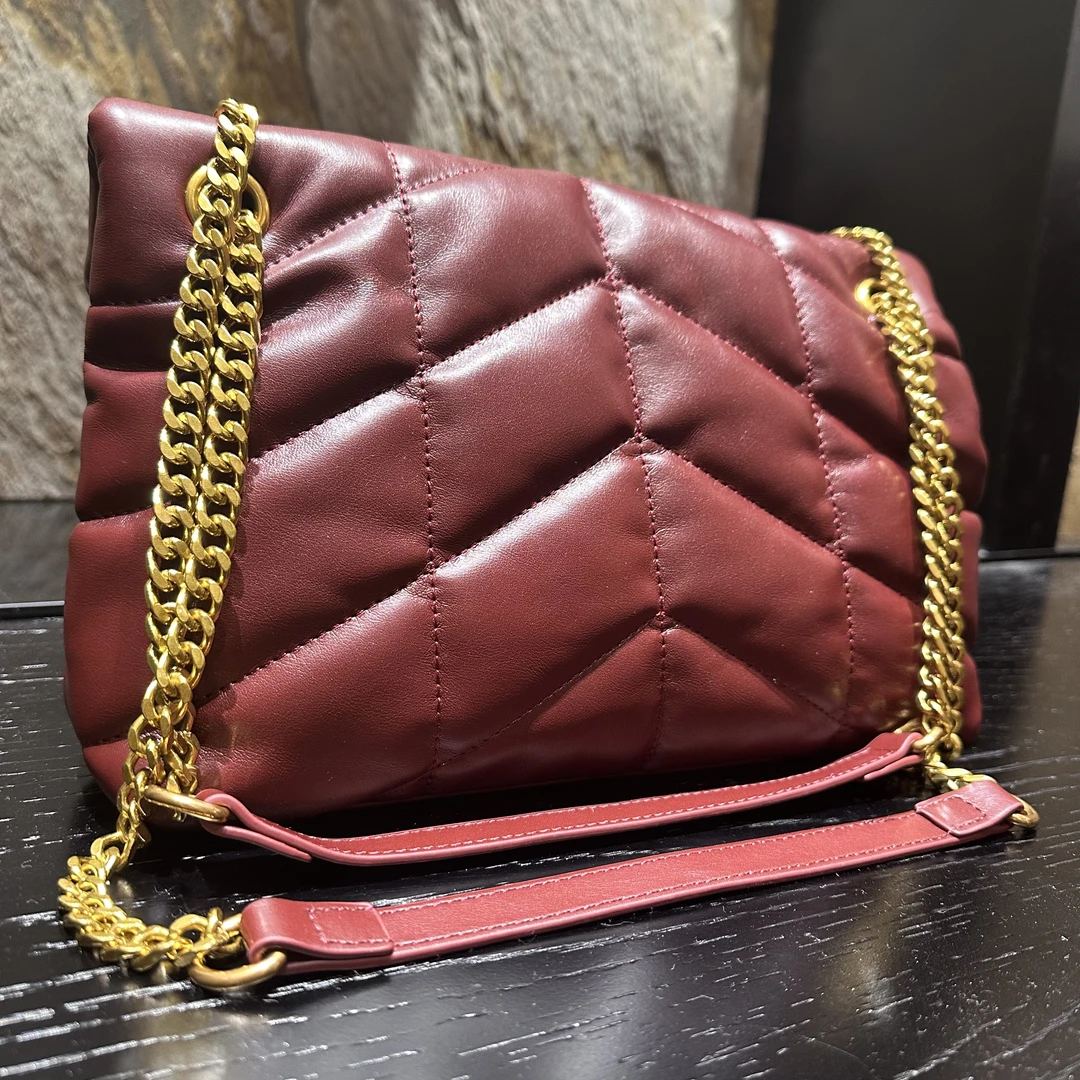 HIRMRIS手工真皮包550698-安可拉红 v纹云朵阳枕头