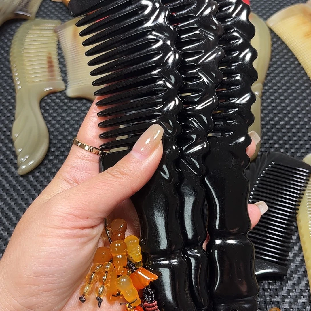 纯手工制作纯牛角梳子