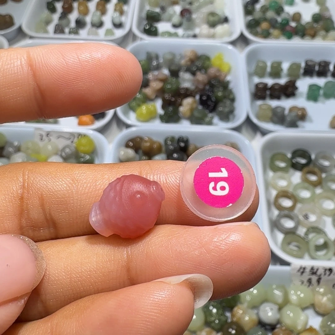 和田玉未镶嵌珠宝奇石