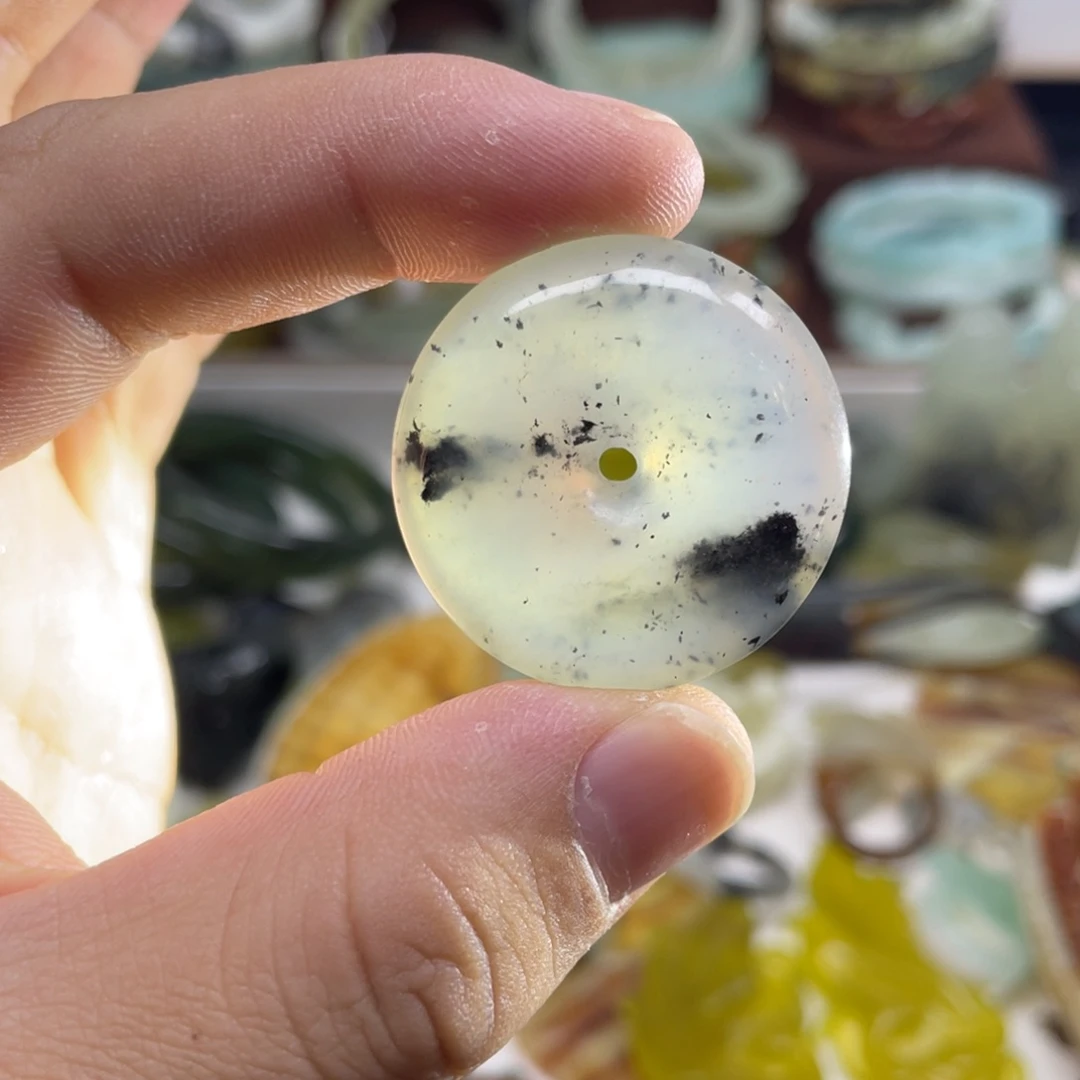 蛇纹石玉未镶嵌吊坠(不含链)