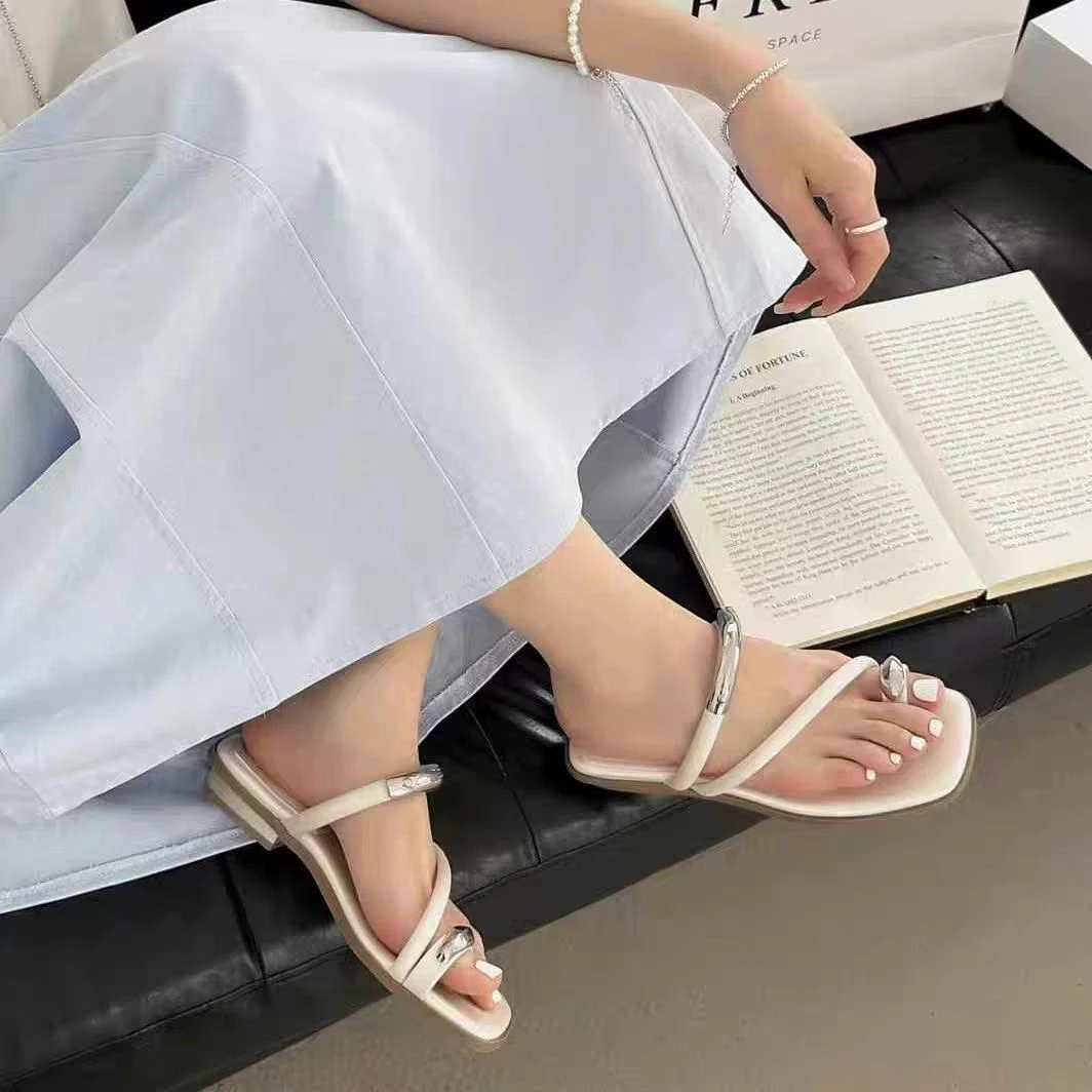 255-2   新款法式时尚气质百搭粗跟套趾拖鞋