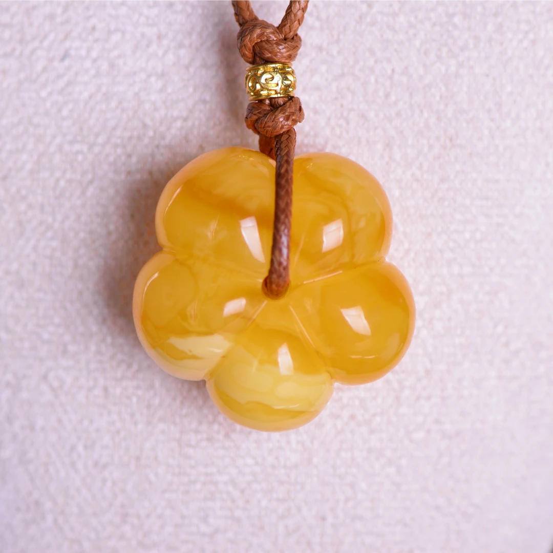 焦皮满蜡白花五瓣花（29.6×29.5×17.8）