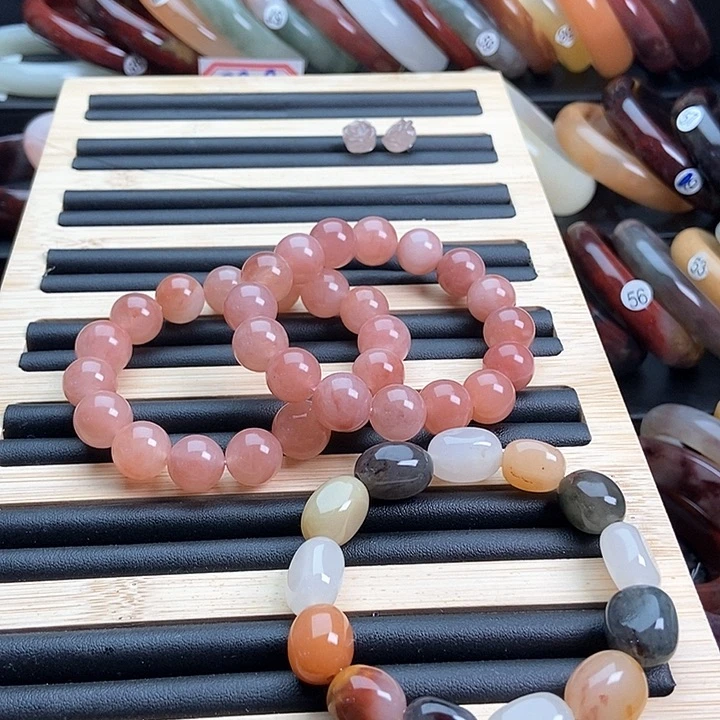 石英质玉手链未镶嵌土***蛋