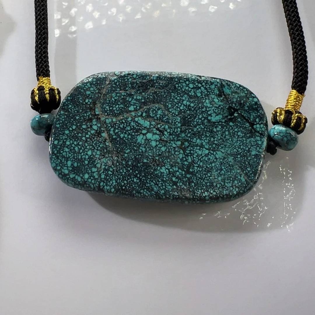 绿松石未镶嵌挂件