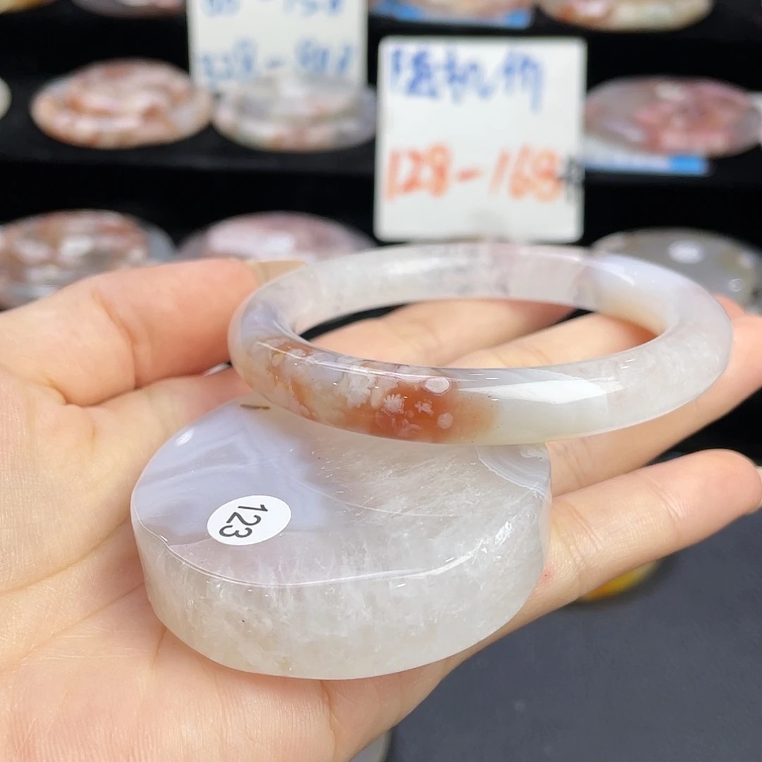 石英质玉手镯未镶嵌饼****水56/123