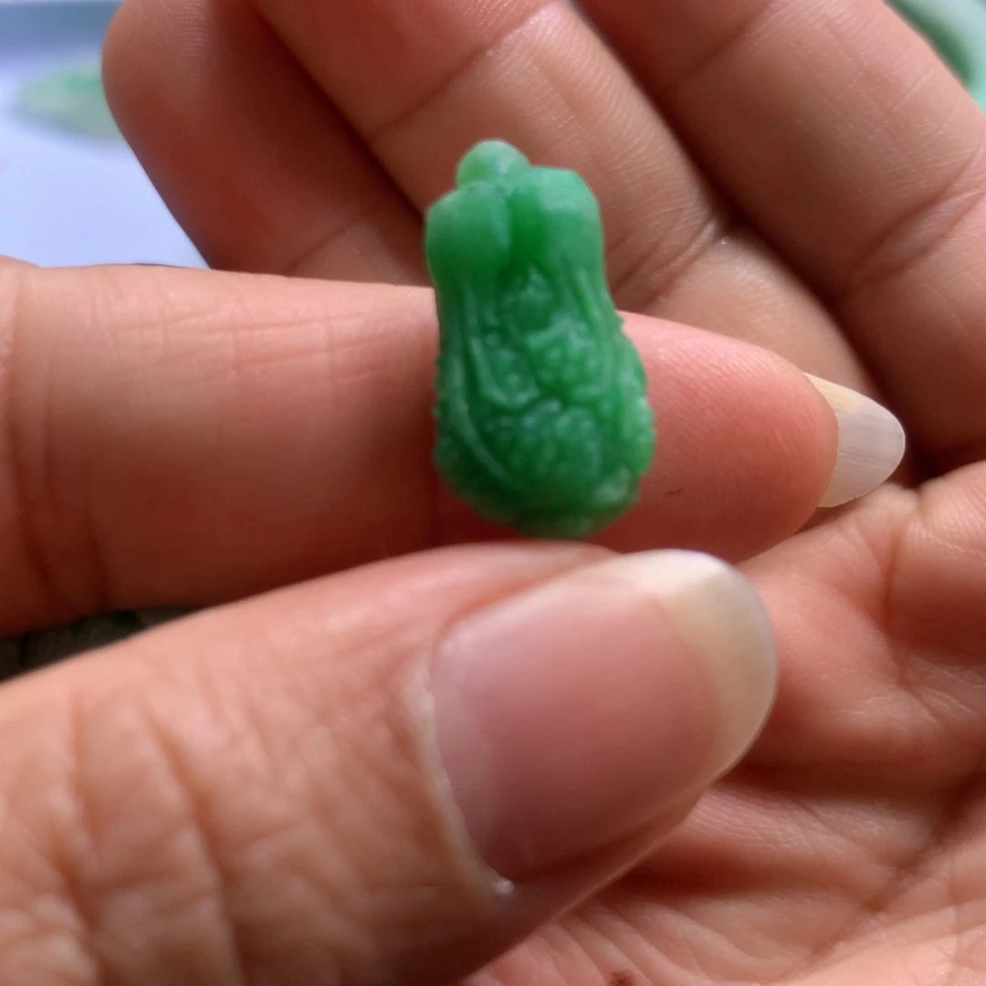 未镶嵌定制翡翠翡翠