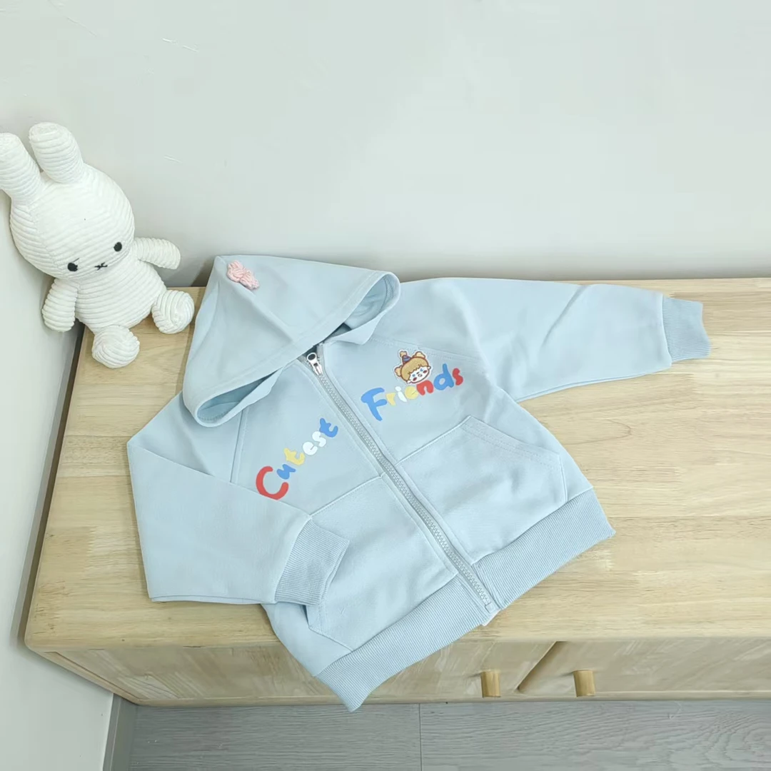 新款春季字母小孩戴帽开衫上衣12433