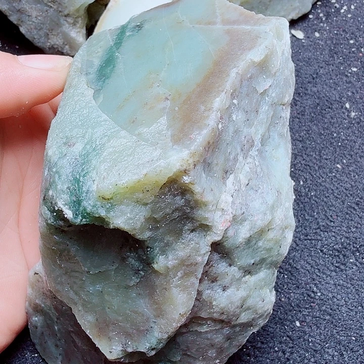 未镶嵌和田玉（糖玉）珠宝半成品