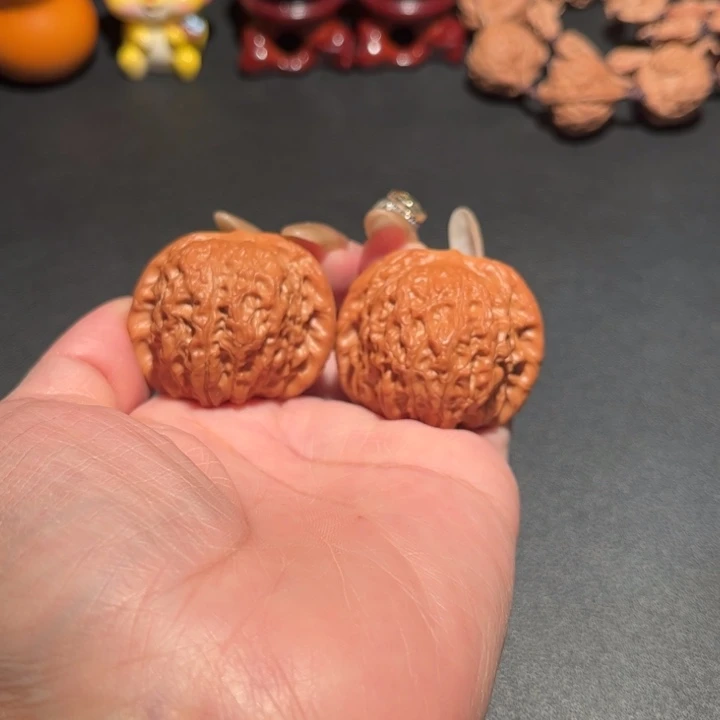 吊坠文玩核桃血麒麟