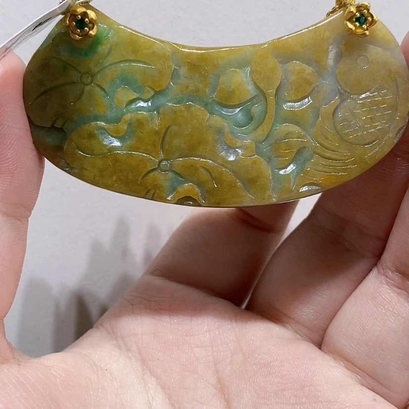 【闪购商品】翡翠未镶嵌颈饰