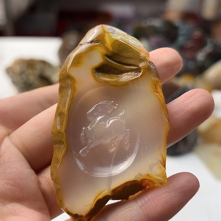 未镶嵌颈饰玛瑙/玉髓