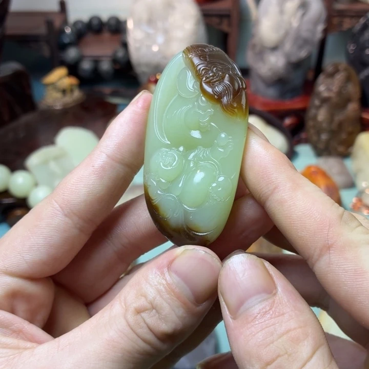 和田玉（糖玉）足银镶嵌颈饰