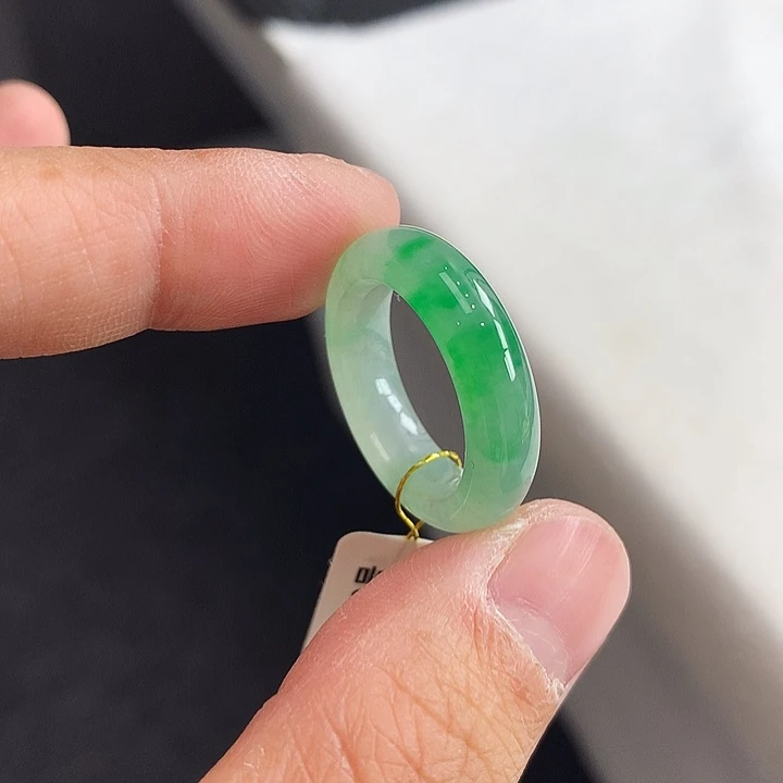 翡翠未镶嵌戒指12-13号