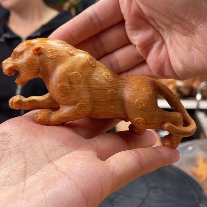 柏木（崖柏）随型摆件